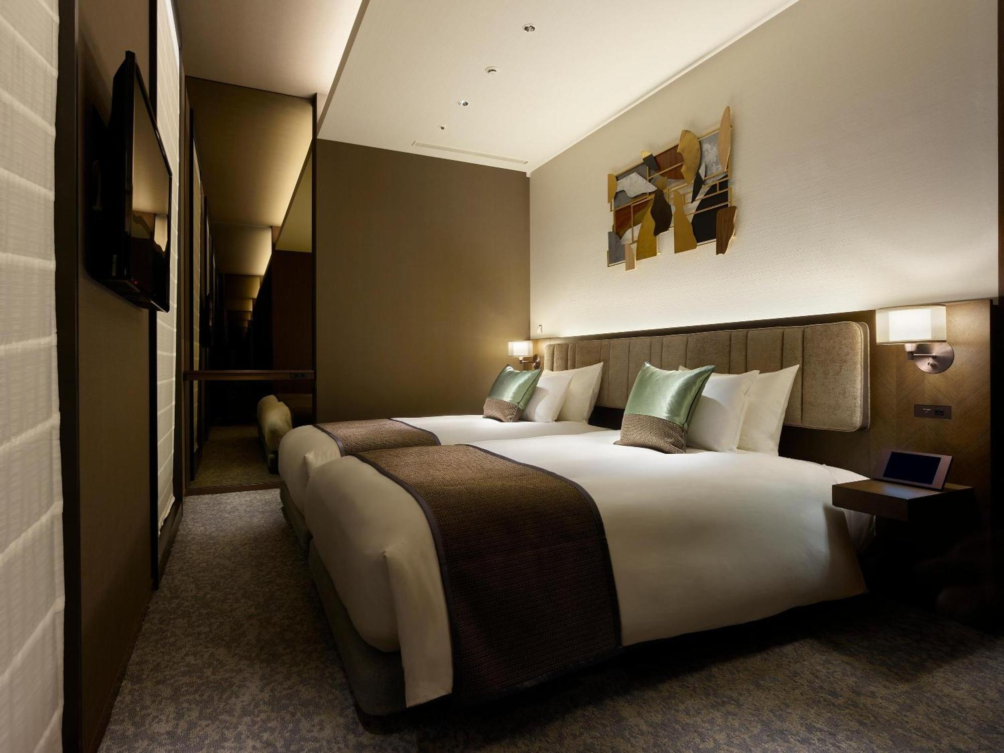 โรงแรมเดอะ เซเลสไทน์ กินซา 4*